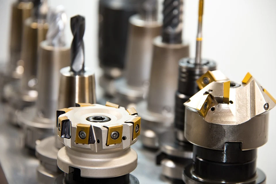 Common misconceptions about on-site machining services